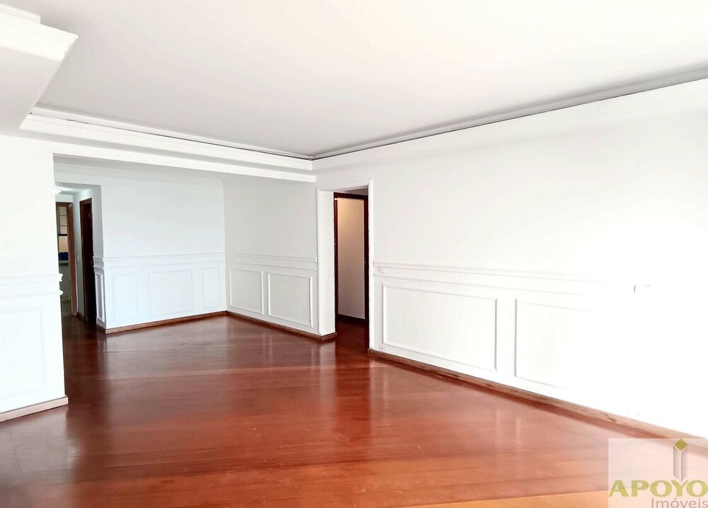 Apartamento para alugar com 3 quartos, 170m² - Foto 1