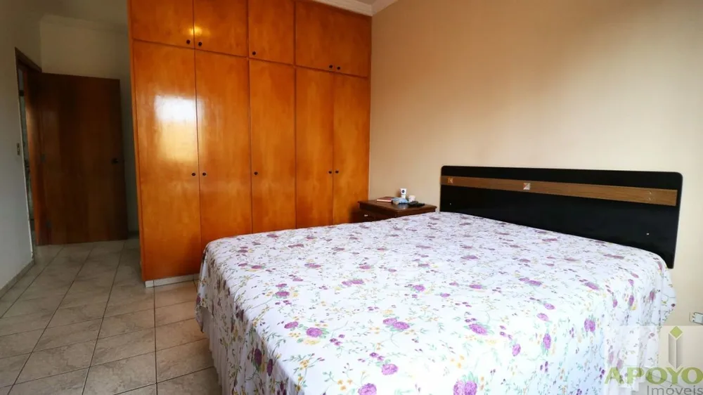 Casa, 3 quartos, 218 m² - Foto 7