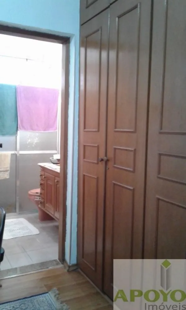 Casa, 3 quartos, 240 m² - Foto 2