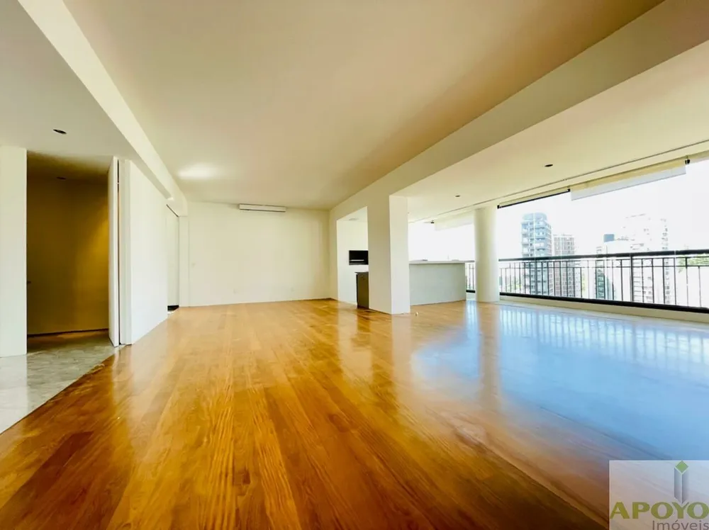 Apartamento, 3 quartos, 215 m² - Foto 1