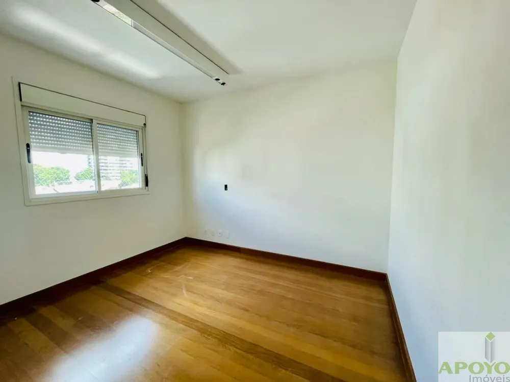 Apartamento, 3 quartos, 215 m² - Foto 2