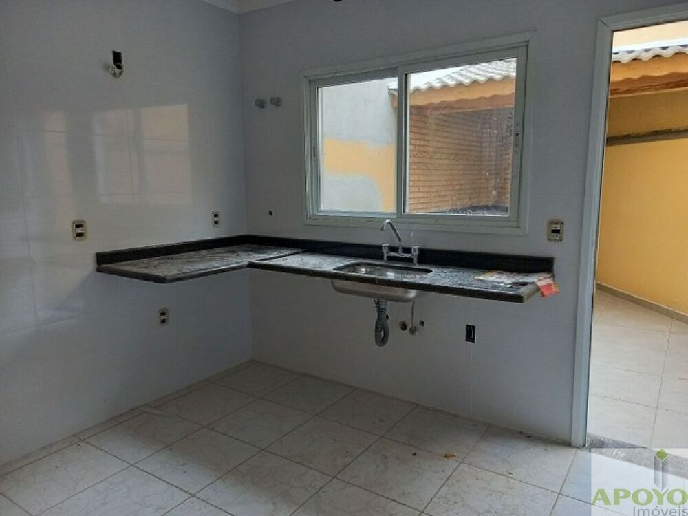 Casa, 3 quartos, 85 m² - Foto 1