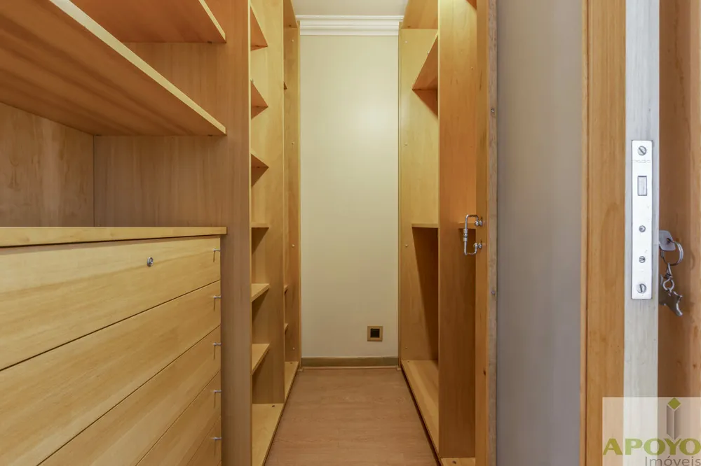 Apartamento, 3 quartos, 236 m² - Foto 2