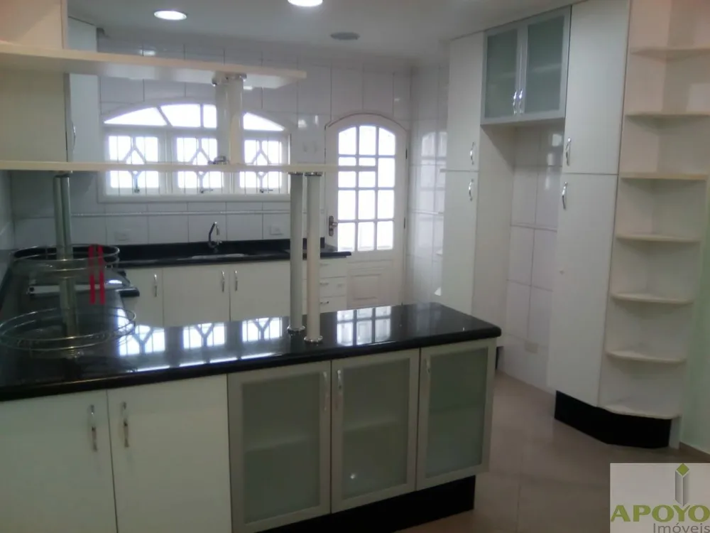 Casa, 3 quartos, 239 m² - Foto 1