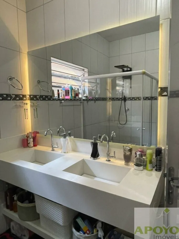Casa, 3 quartos, 161 m² - Foto 1