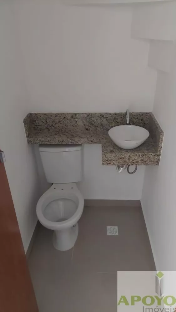 Casa à venda com 3 quartos, 90m² - Foto 4