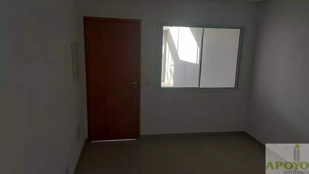 Casa à venda com 3 quartos, 90m² - Foto 3