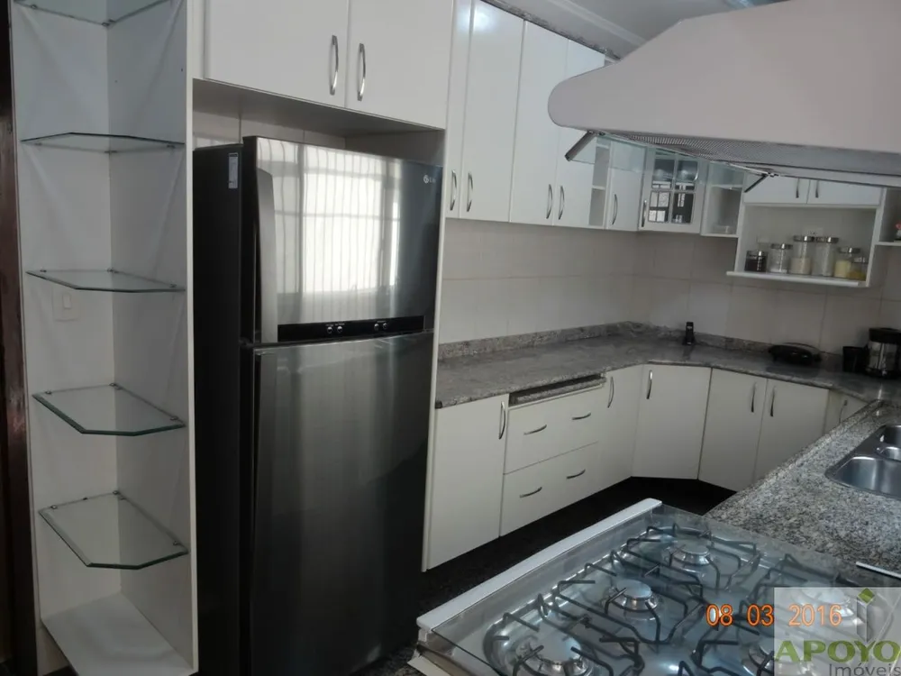 Casa, 3 quartos, 200 m² - Foto 2