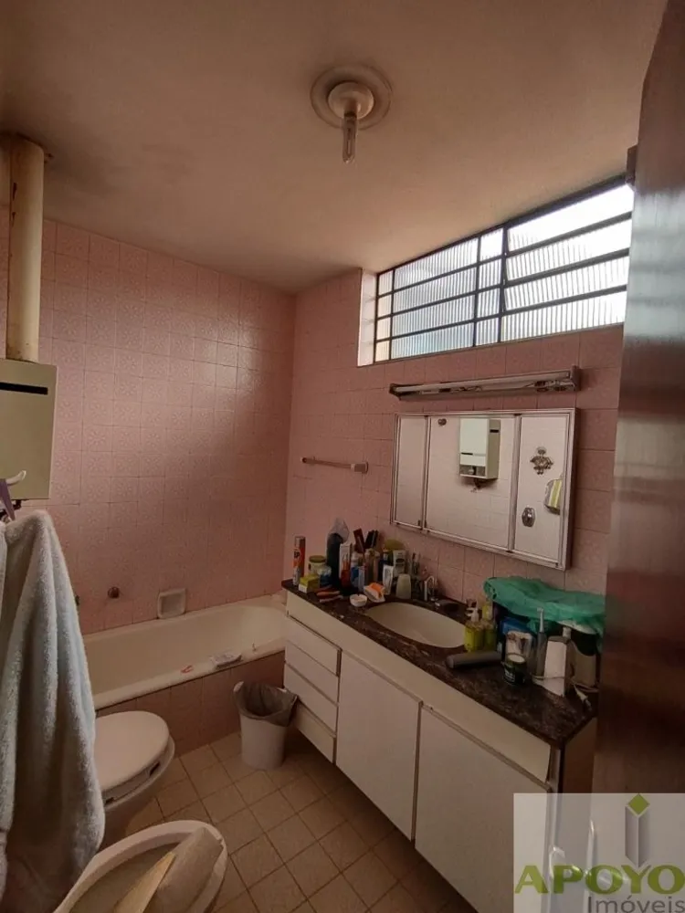 Casa, 4 quartos, 251 m² - Foto 1