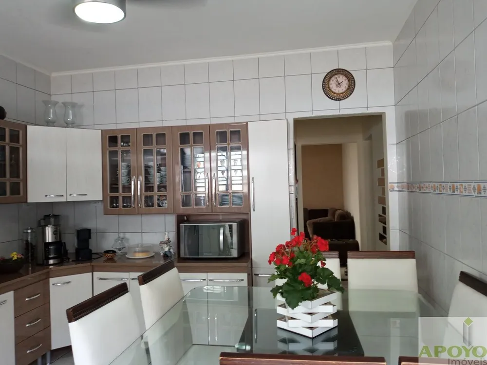 Casa, 6 quartos, 188 m² - Foto 4