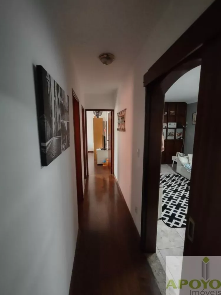 Casa à venda com 5 quartos, 287m² - Foto 4