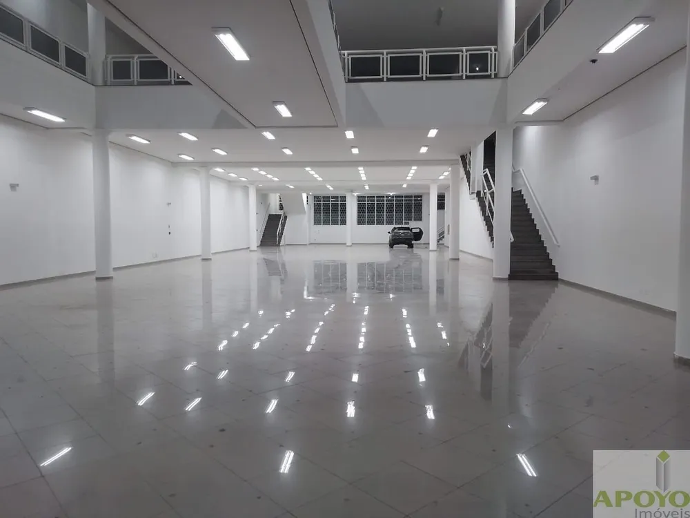 Loja-Salão, 1600 m² - Foto 2