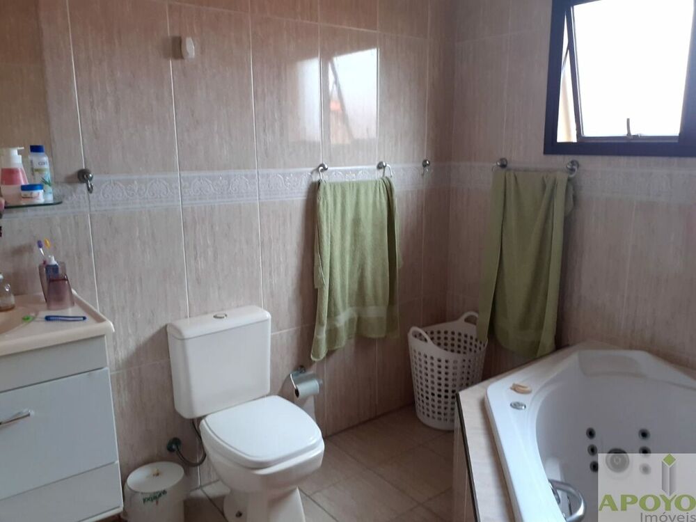 Casa, 4 quartos, 240 m² - Foto 5