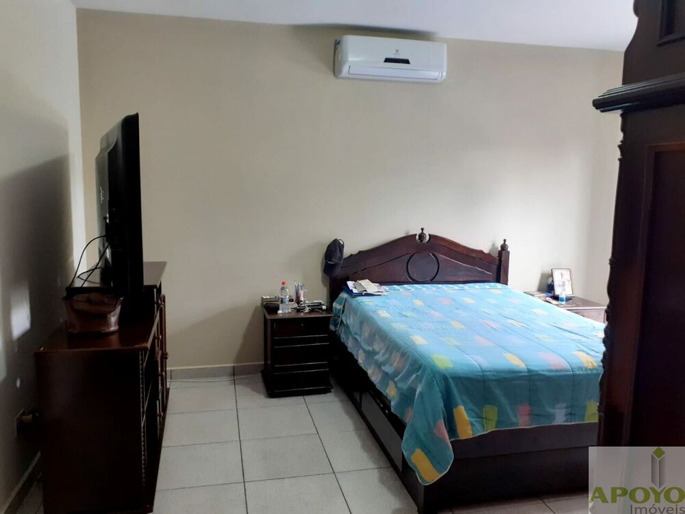 Casa, 4 quartos, 240 m² - Foto 7