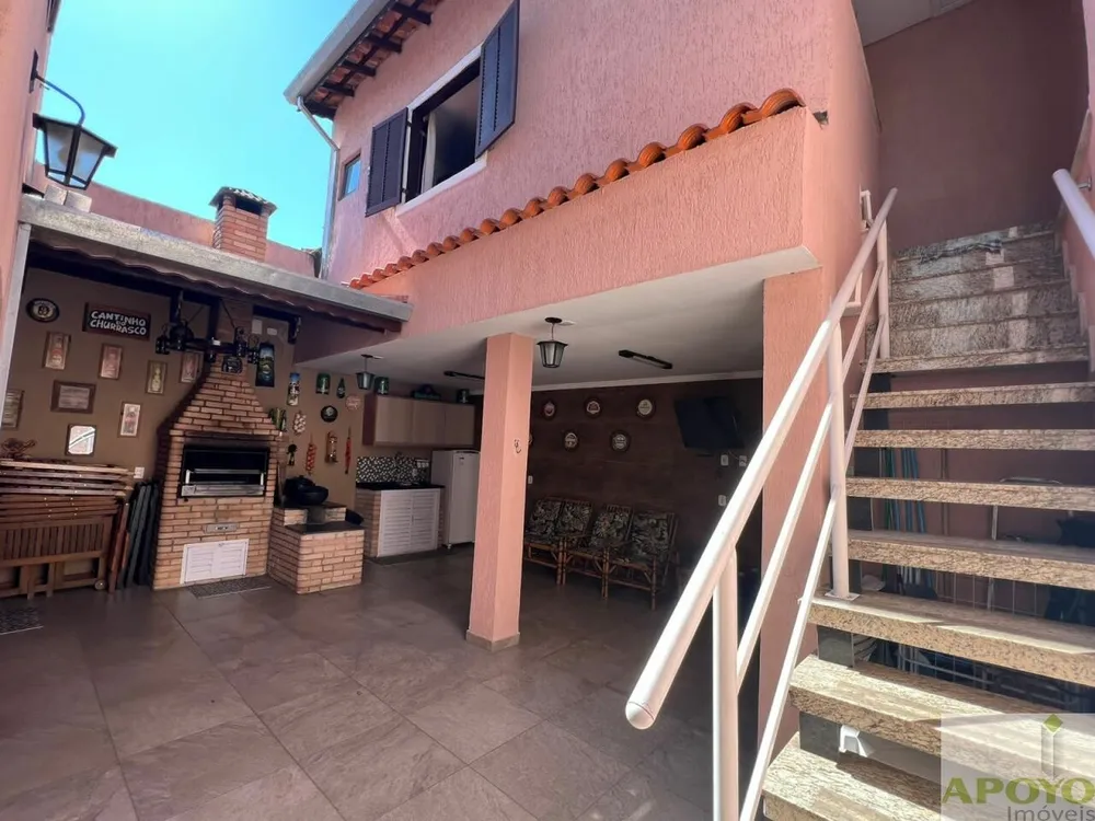 Casa, 3 quartos, 200 m² - Foto 2
