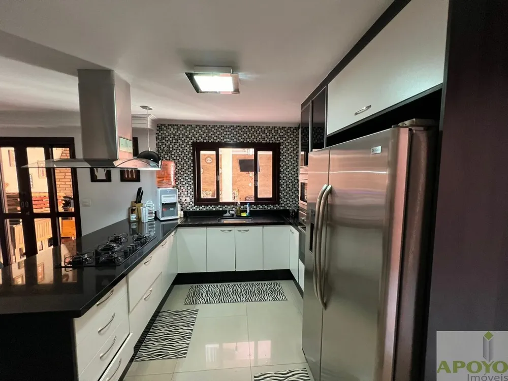 Casa, 3 quartos, 200 m² - Foto 4