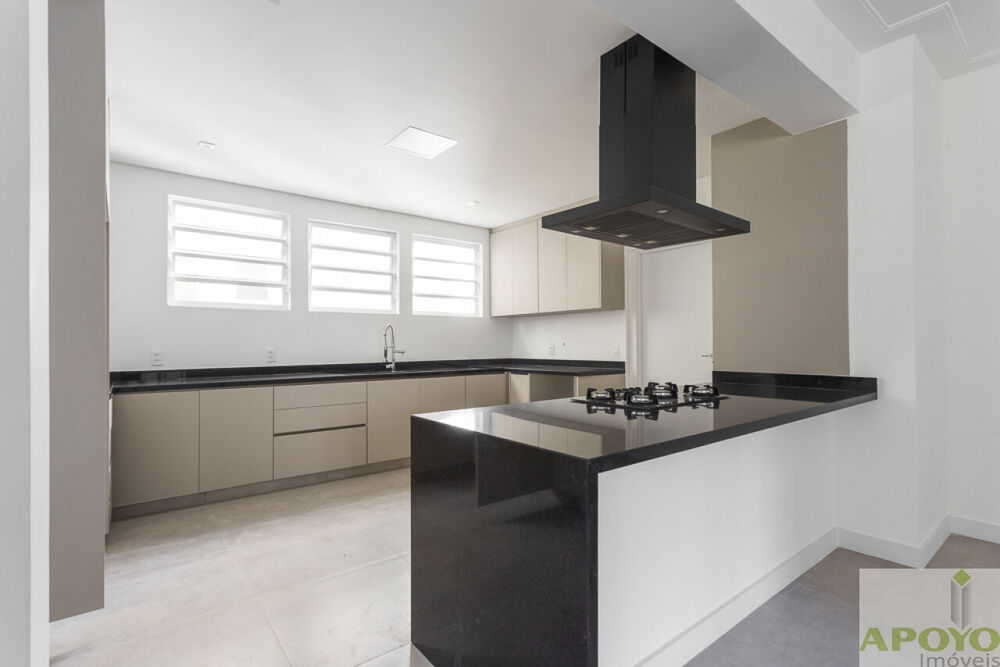 Apartamento, 3 quartos, 209 m² - Foto 2