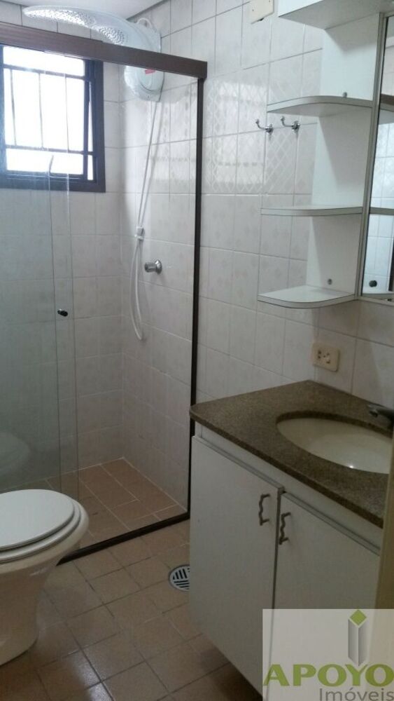 Apartamento à venda com 2 quartos, 65m² - Foto 2