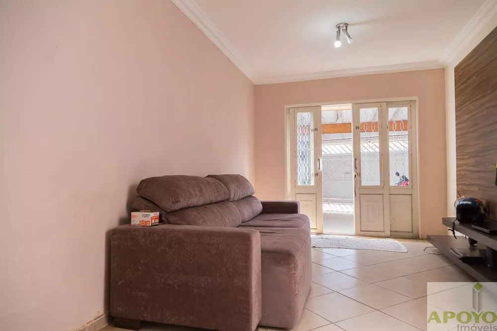 Casa à venda com 3 quartos, 200m² - Foto 3