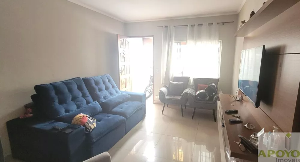 Casa à venda com 3 quartos, 100m² - Foto 1