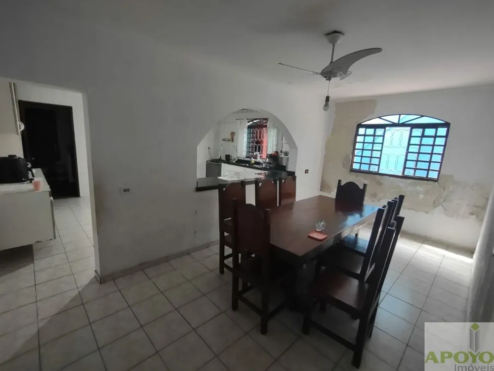 Casa, 3 quartos, 200 m² - Foto 3