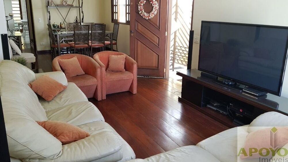 Casa, 3 quartos, 160 m² - Foto 1