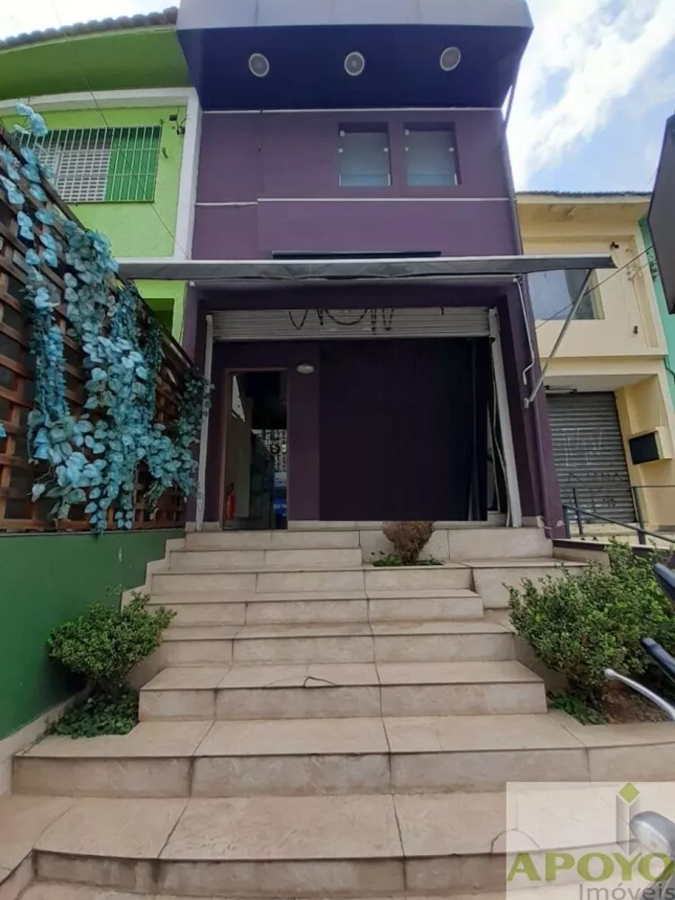 Casa à venda com 2 quartos, 107m² - Foto 1