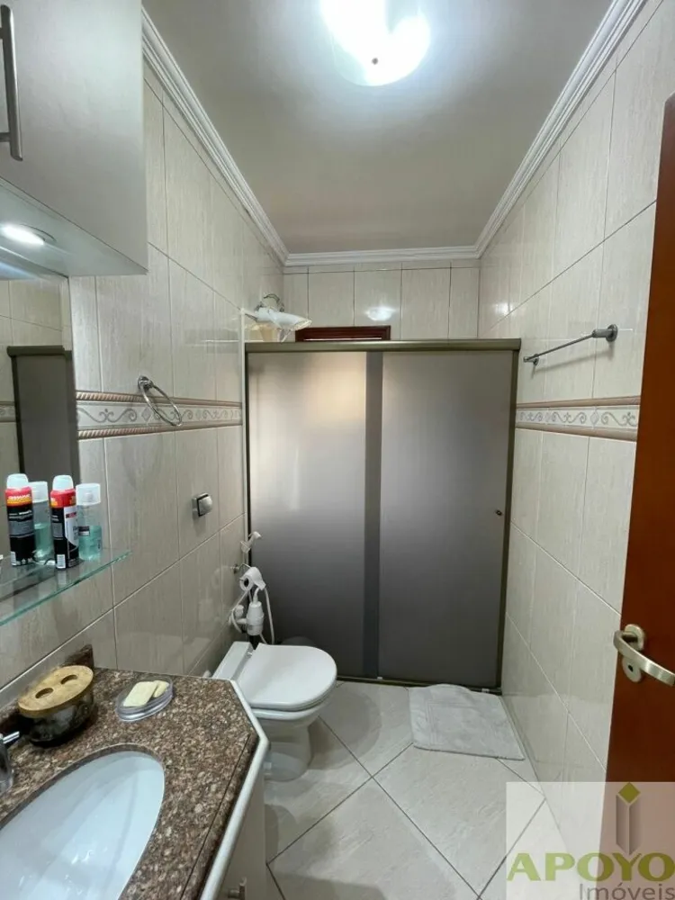 Casa, 3 quartos, 245 m² - Foto 11
