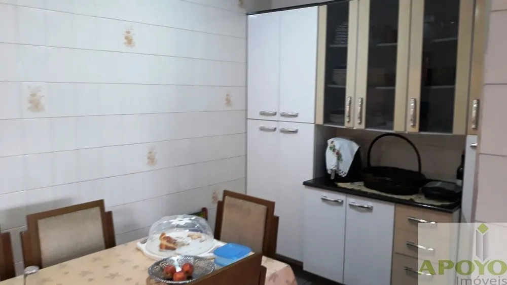 Casa, 4 quartos, 190 m² - Foto 4