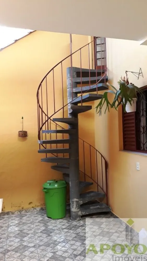 Casa, 4 quartos, 190 m² - Foto 1