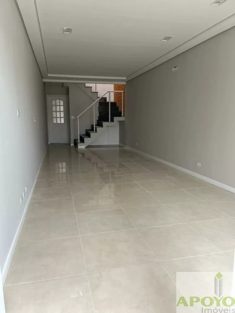 Casa à venda com 3 quartos, 100m² - Foto 2