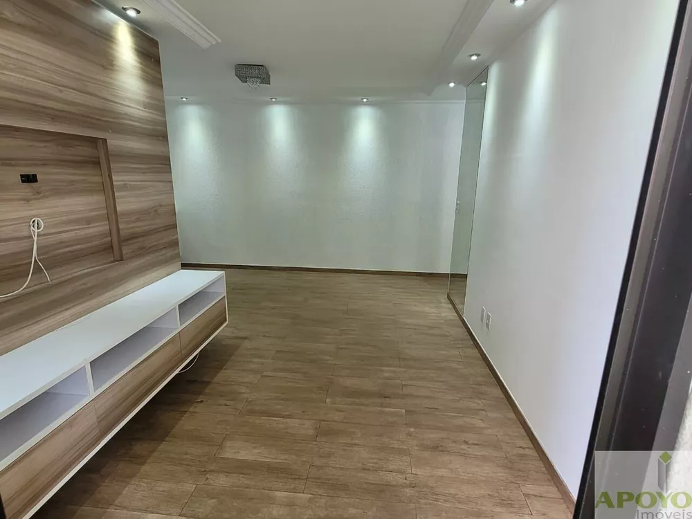 Apartamento à venda com 3 quartos, 65m² - Foto 4