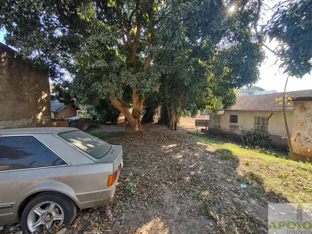 Box-Garagem, 1614 m² - Foto 1