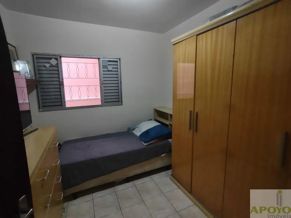 Casa, 3 quartos, 240 m² - Foto 2