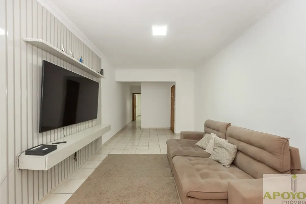 Casa, 3 quartos, 220 m² - Foto 1