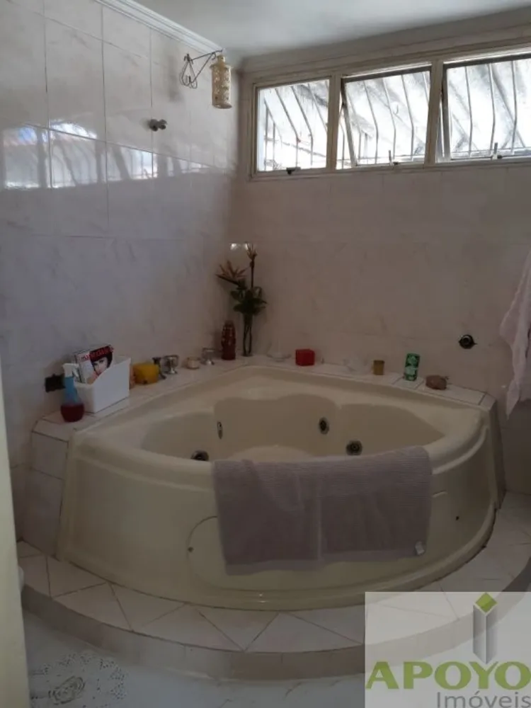 Casa, 4 quartos, 250 m² - Foto 15