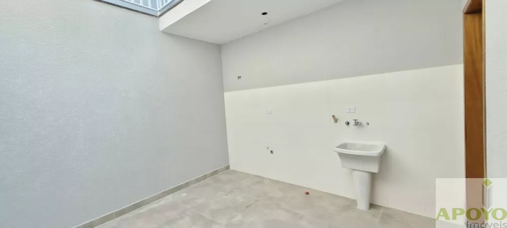 Casa à venda com 2 quartos, 82m² - Foto 9