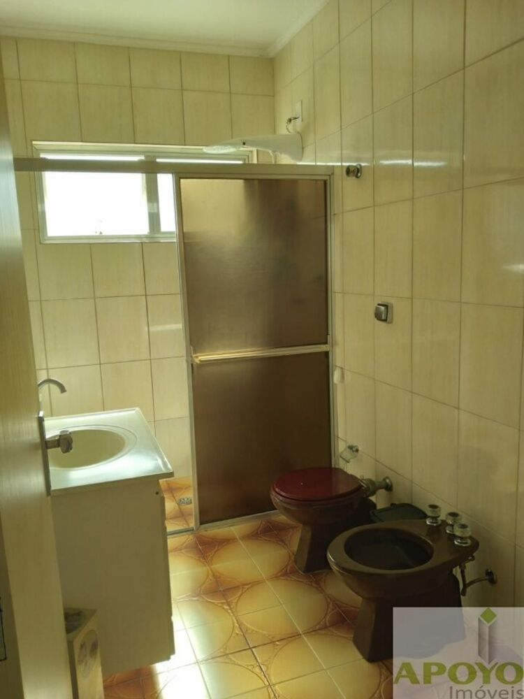 Casa à venda com 4 quartos, 220m² - Foto 3