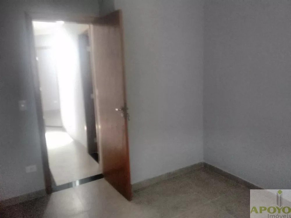 Casa à venda com 3 quartos, 110m² - Foto 4