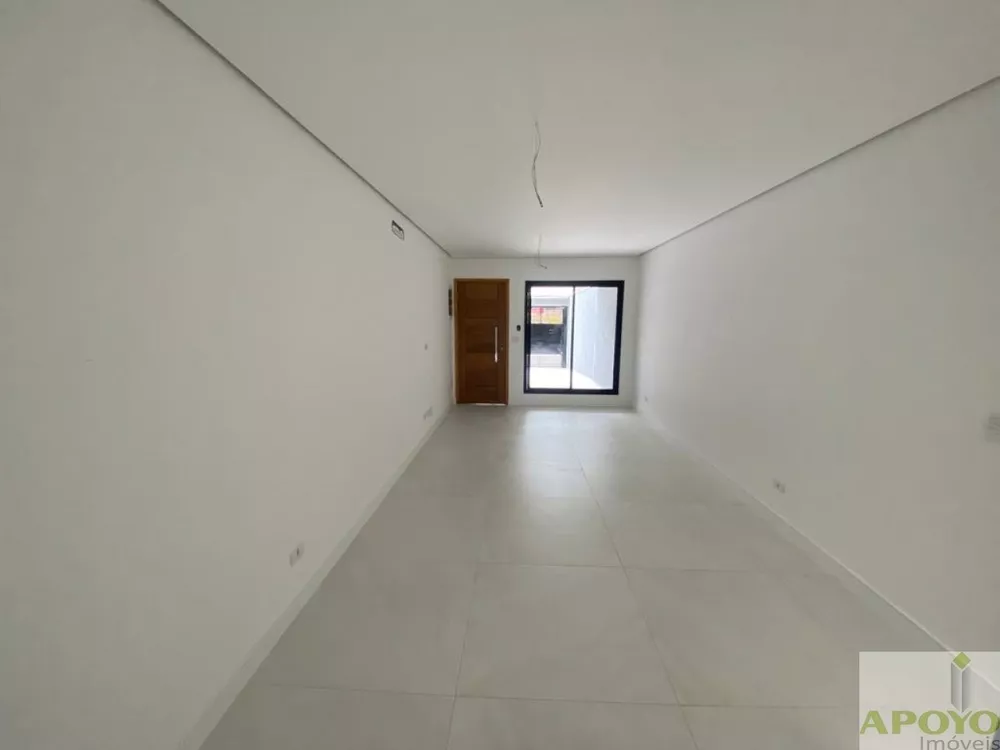 Casa à venda com 3 quartos, 100m² - Foto 4