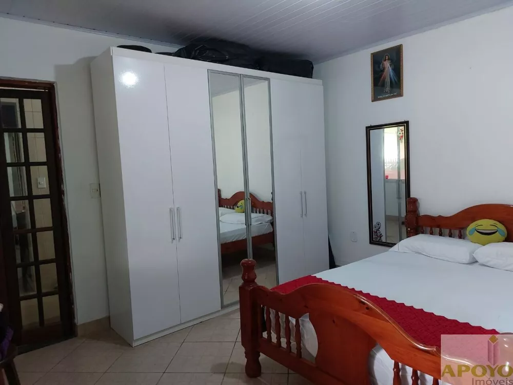 Chácara à venda com 3 quartos, 200m² - Foto 11