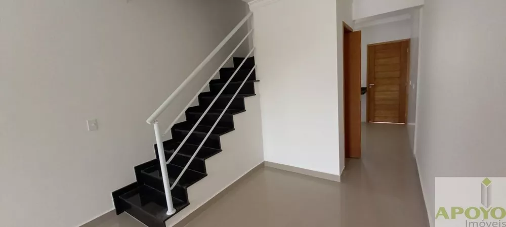 Casa à venda com 3 quartos, 85m² - Foto 3