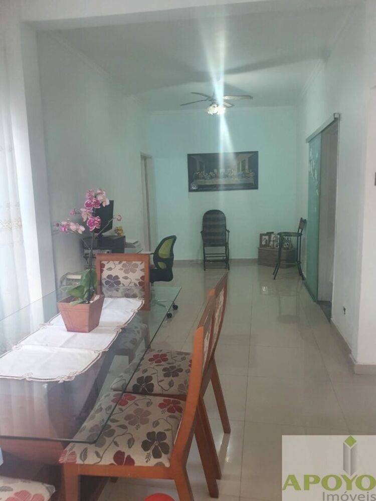 Casa, 3 quartos, 200 m² - Foto 1