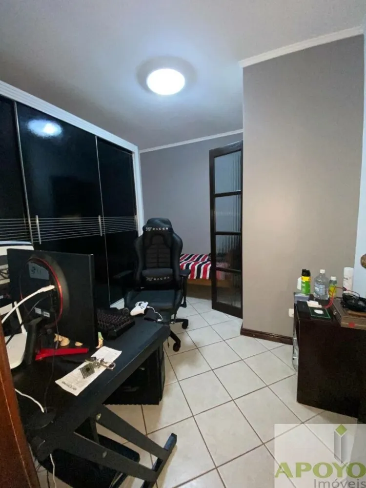 Casa, 3 quartos, 220 m² - Foto 3