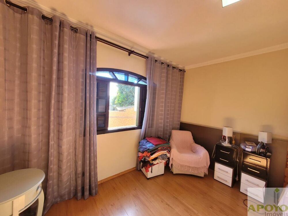 Casa à venda com 3 quartos, 281m² - Foto 6