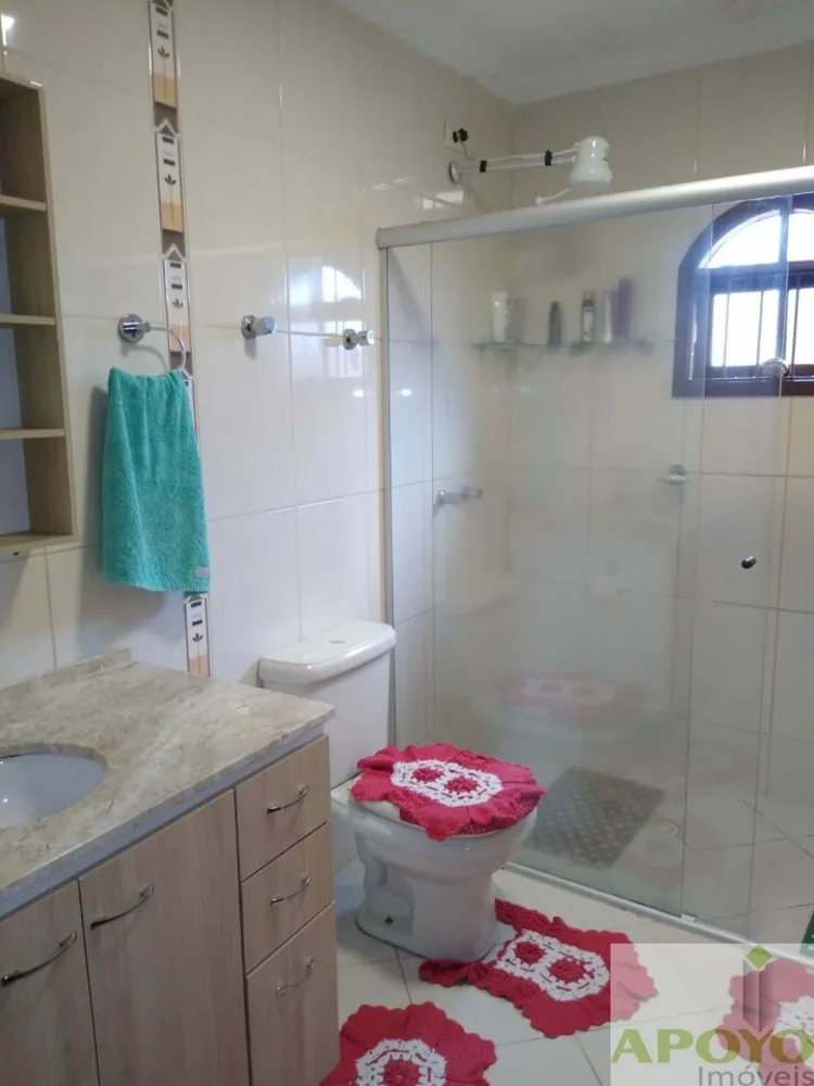 Casa, 3 quartos, 242 m² - Foto 2