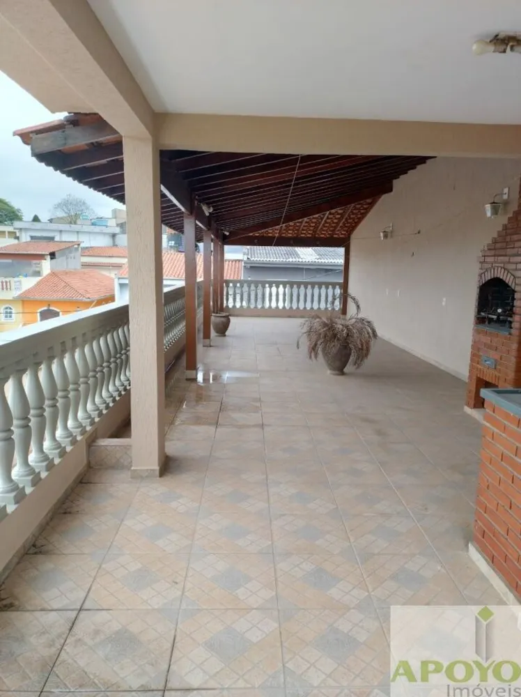 Casa, 3 quartos, 242 m² - Foto 1