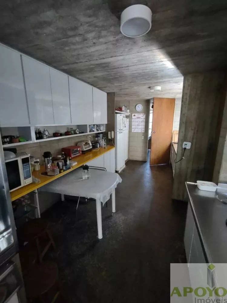 Casa à venda com 5 quartos, 320m² - Foto 6