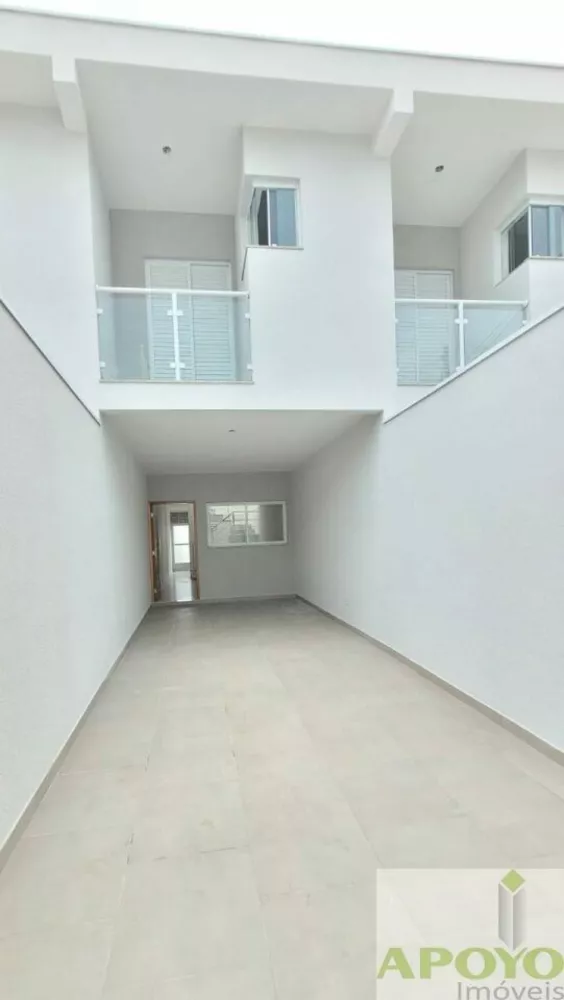 Casa à venda com 3 quartos, 150m² - Foto 2