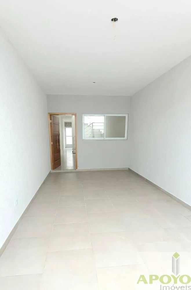 Casa à venda com 3 quartos, 150m² - Foto 1